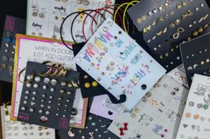 Read more about the article 11 Famous Shenzhen Jewelry Manufacturers ( You can do Business With)