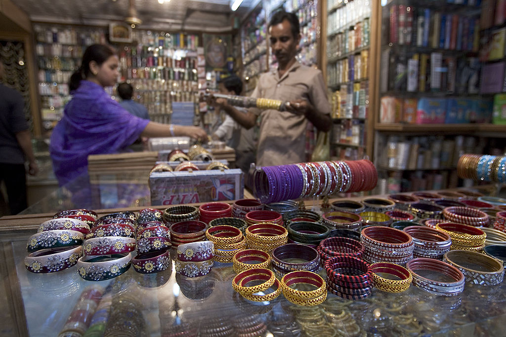 5 Best Junk Jewellery Stores In New Market Kolkata  So Kolkata
