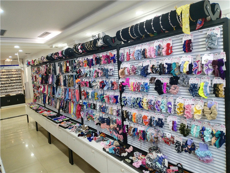 hair accessories store