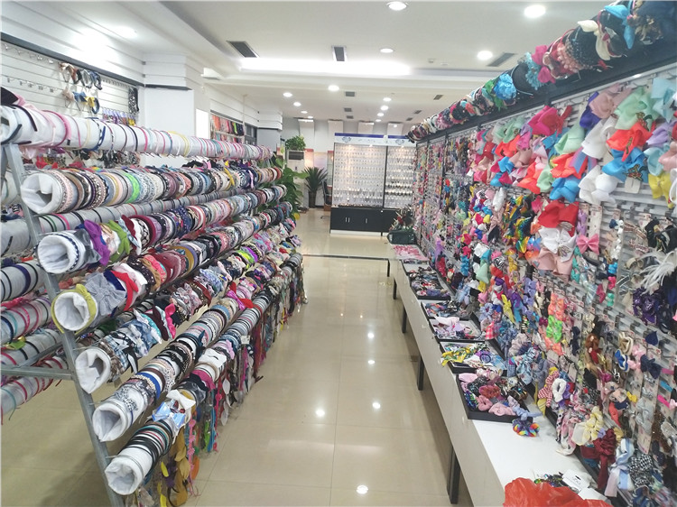 Hair accessories store near on sale me