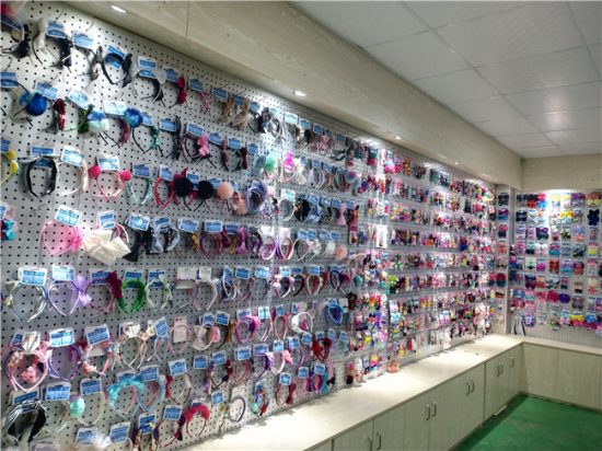 8 Hair Accessories Wholesale In Los Angeles Soq [ 412 x 550 Pixel ]