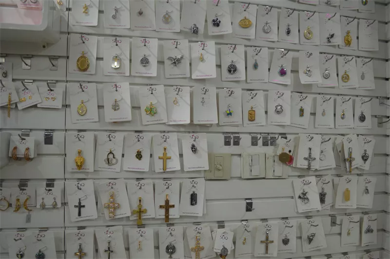 Wholesale Fashion Jewelry Distributors